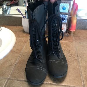 💜Baker’s dark grey Aztec zip up combat coots💜